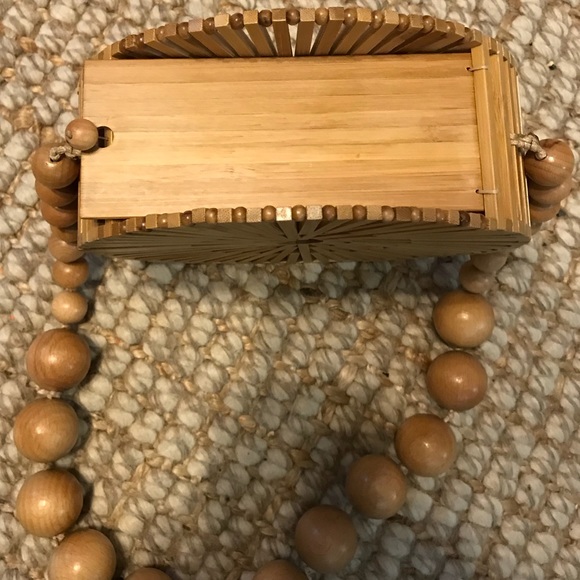 BEST OFFER WINS THIS ROUND HANDMADE BAMBOO BAG - Picture 8 of 8